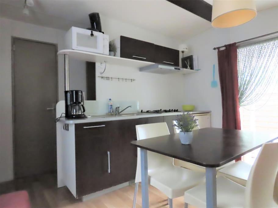 Mobile Home 6-Pers Camping Lei Suves-Cotes D'Azur-Including Airco Рокбрюн-сюр-Аржан Екстериор снимка