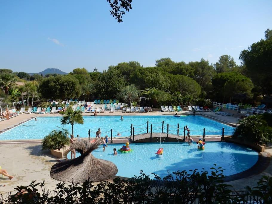 Mobile Home 6-Pers Camping Lei Suves-Cotes D'Azur-Including Airco Рокбрюн-сюр-Аржан Екстериор снимка
