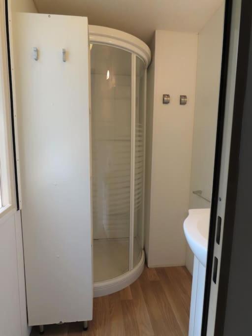 Mobile Home 6-Pers Camping Lei Suves-Cotes D'Azur-Including Airco Рокбрюн-сюр-Аржан Екстериор снимка