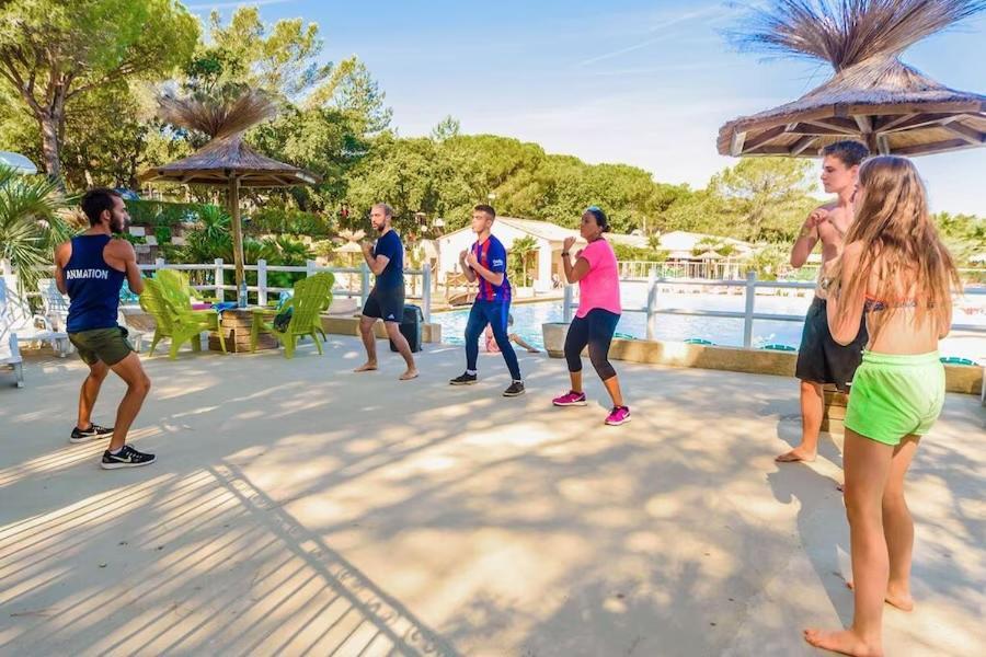 Mobile Home 6-Pers Camping Lei Suves-Cotes D'Azur-Including Airco Рокбрюн-сюр-Аржан Екстериор снимка